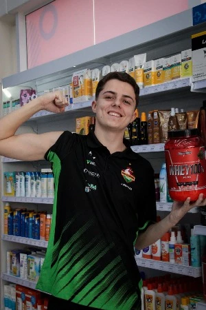 Galo Futsal visita Farmácias Brava